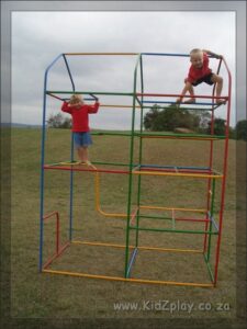 KidZplay Chidren's steel frame climbing frame. Climbing...